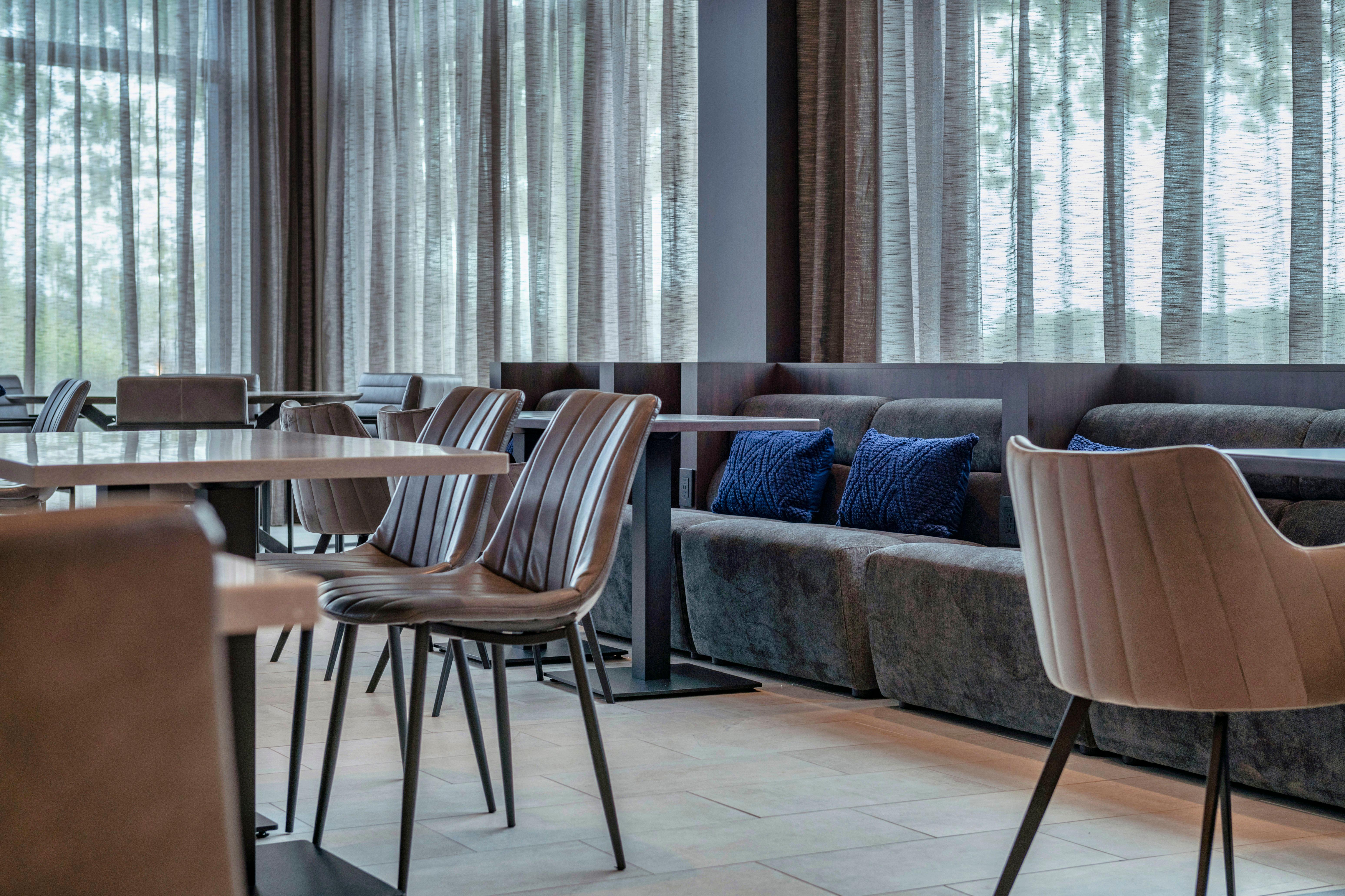 Holiday Inn Express - Boston Logan Airport - Revere By Ihg Exteriör bild