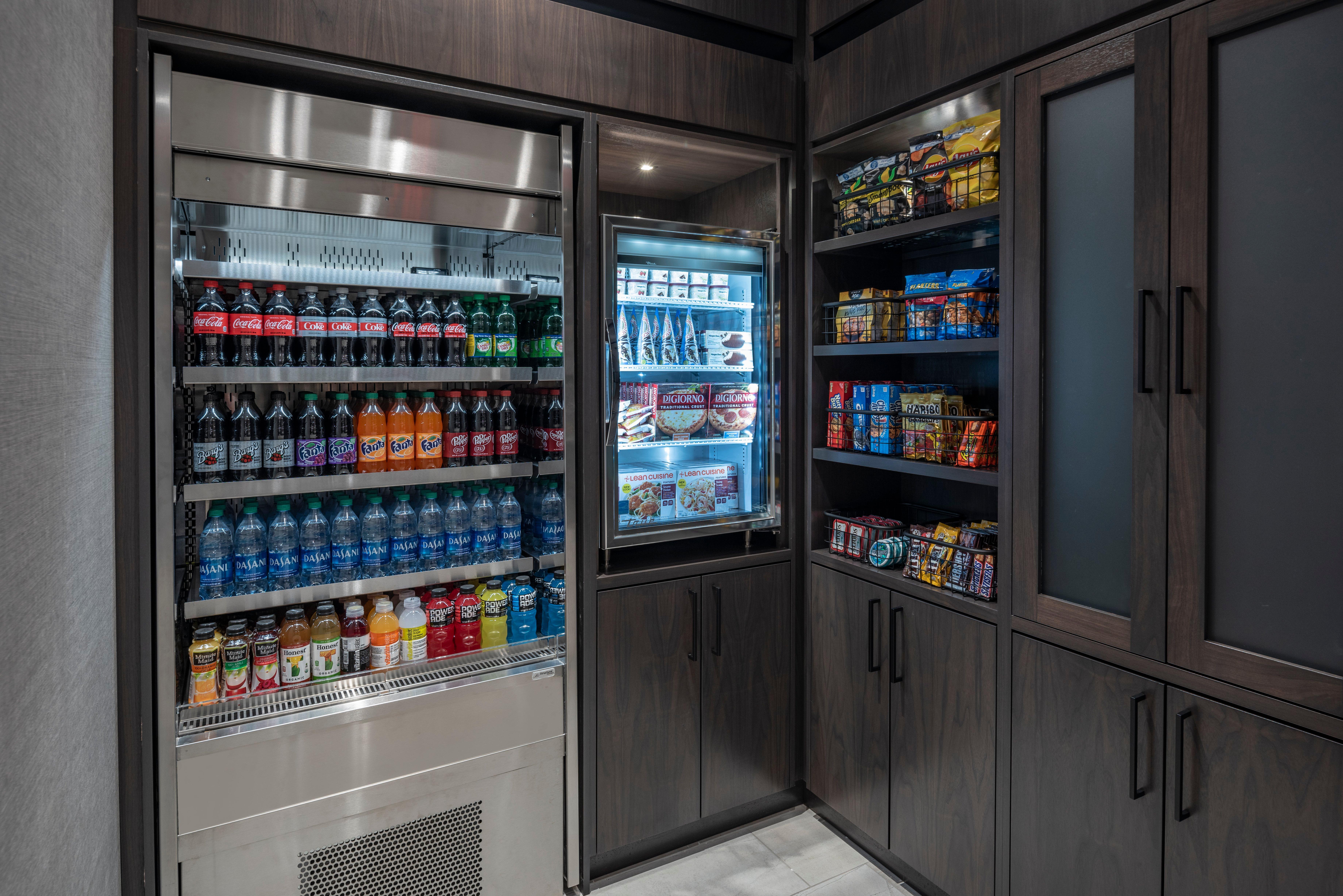 Holiday Inn Express - Boston Logan Airport - Revere By Ihg Exteriör bild