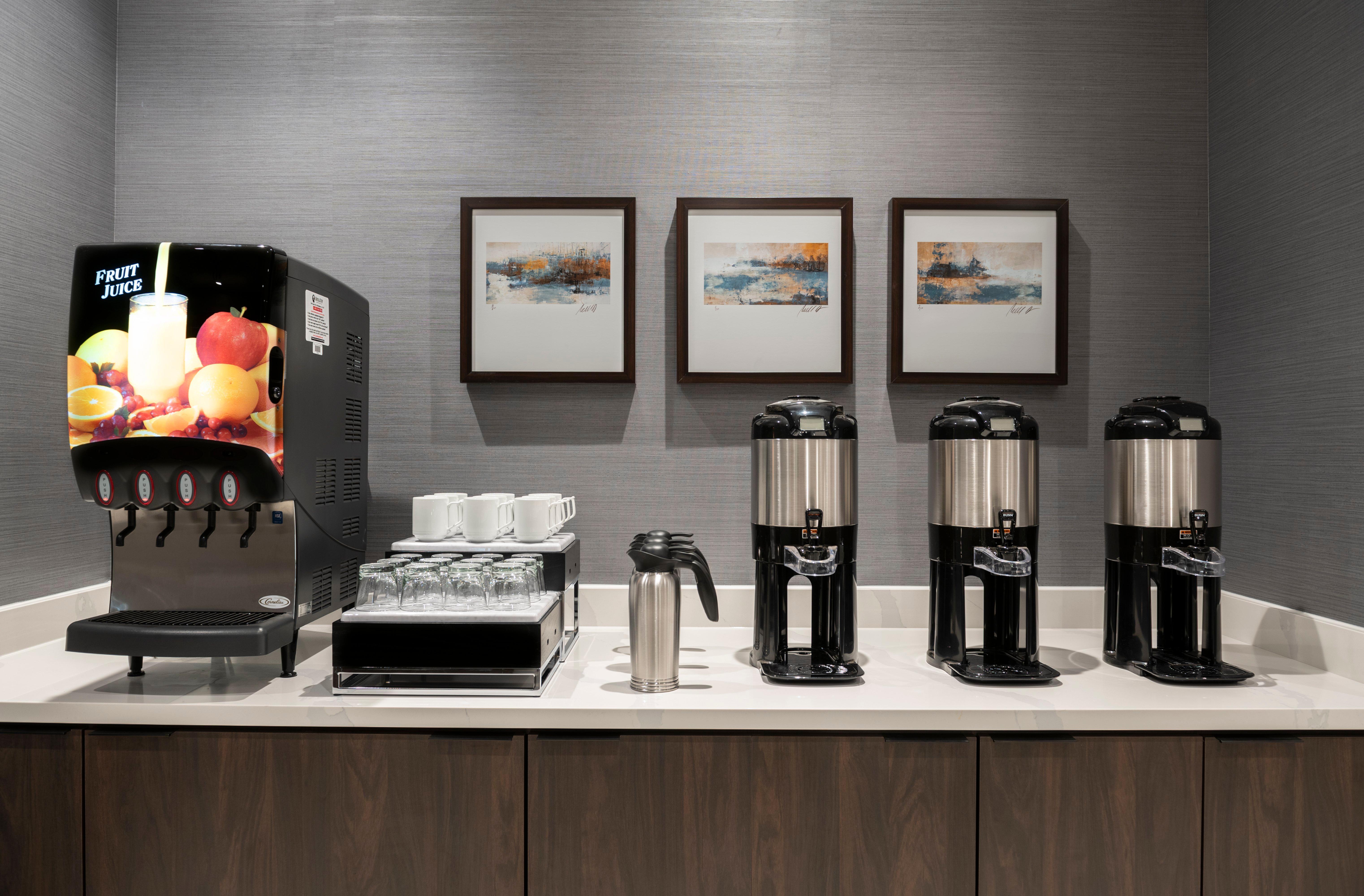 Holiday Inn Express - Boston Logan Airport - Revere By Ihg Exteriör bild