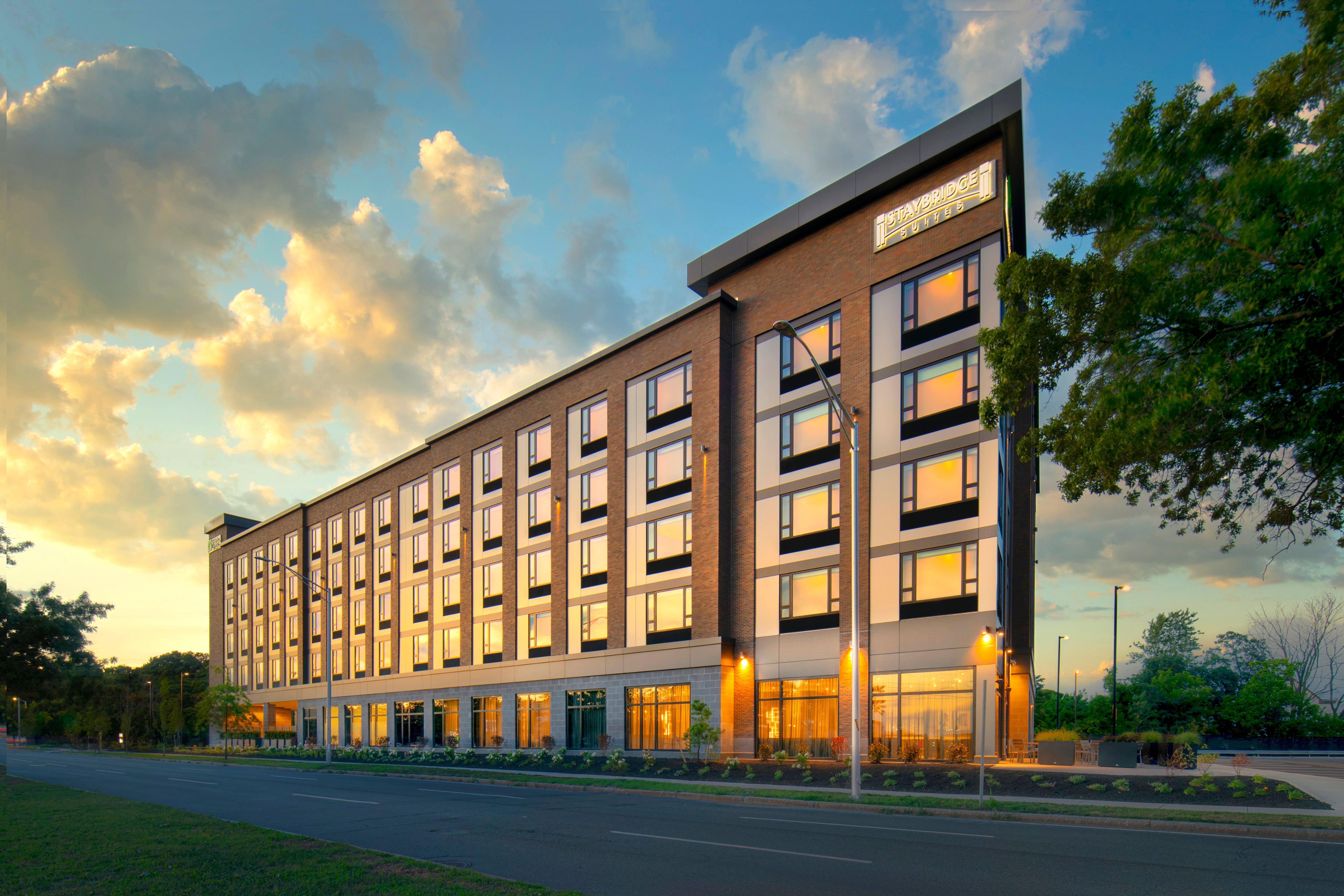 Holiday Inn Express - Boston Logan Airport - Revere By Ihg Exteriör bild
