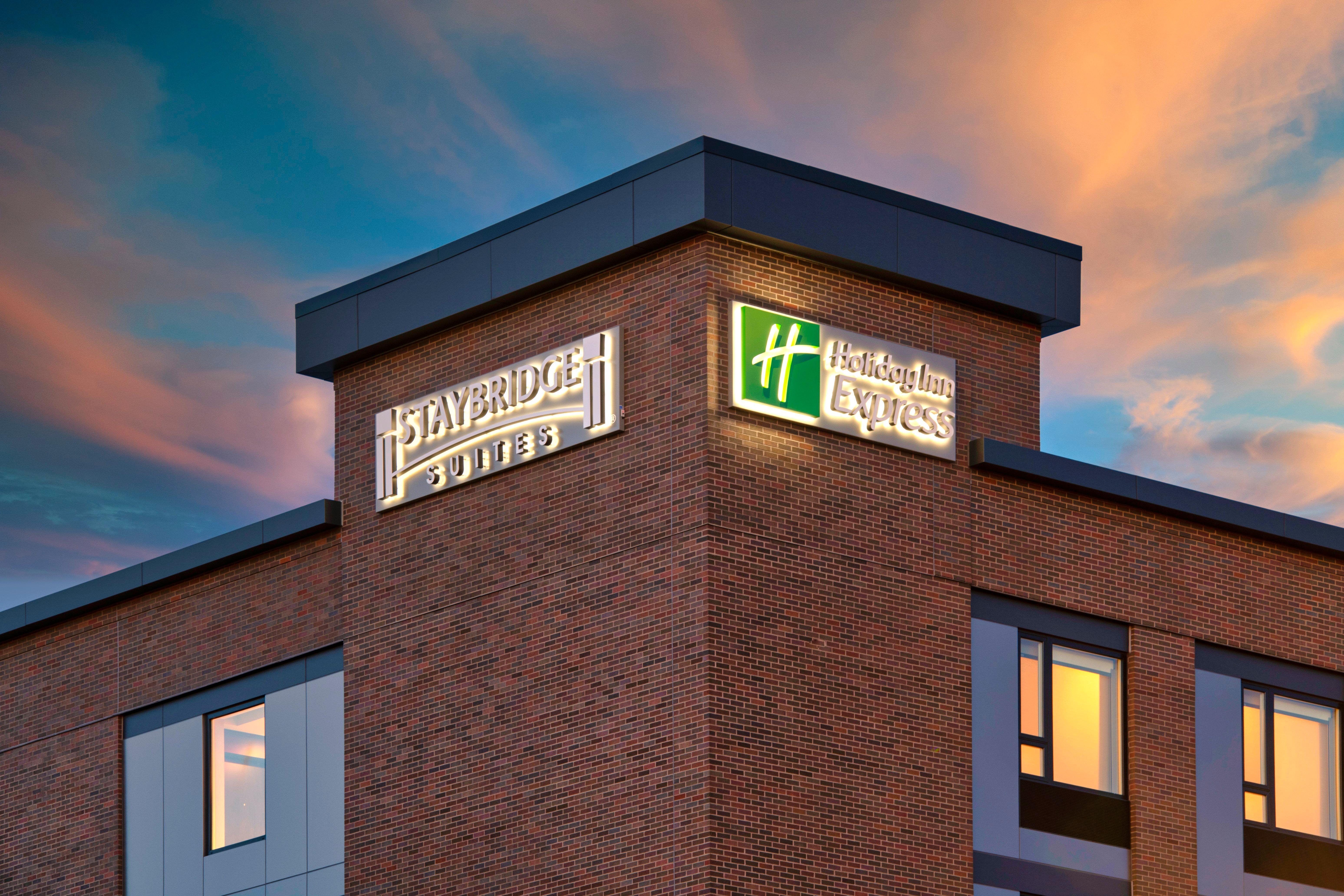 Holiday Inn Express - Boston Logan Airport - Revere By Ihg Exteriör bild